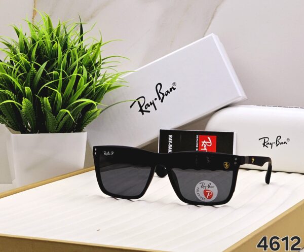 Ray ban